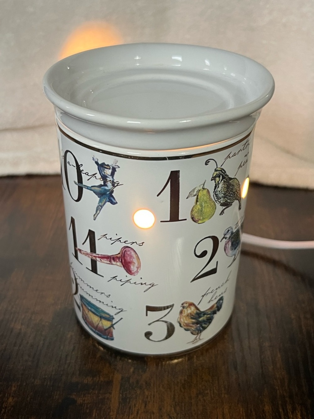 Better Homes And Gardens White Ceramic Numbered Decorative Candle Warmer